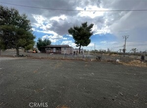 Building Photo - 2845 Del Rosa Rd