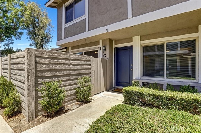 Building Photo - 1726 Oak Knoll Dr