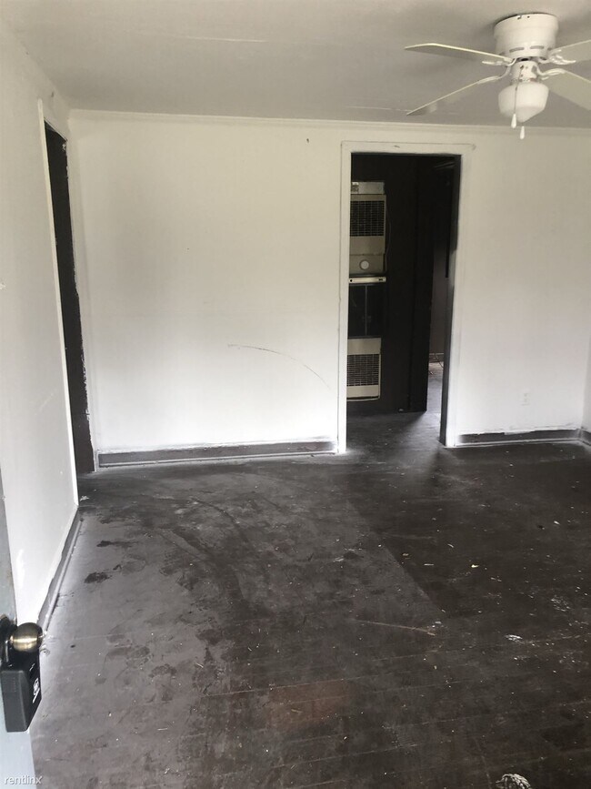 Foto del edificio - 3 br, 1 bath House - 626 Ray Street