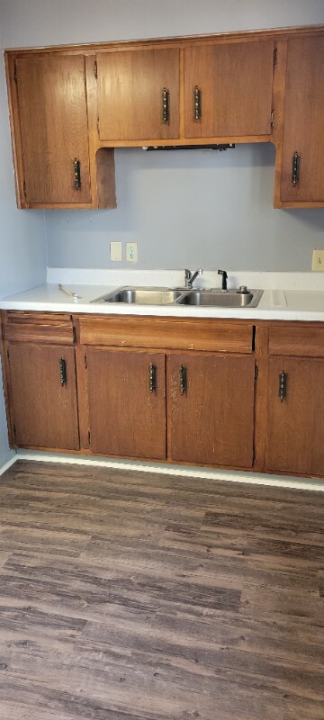 Foto del edificio - 604 N Wilson Ave