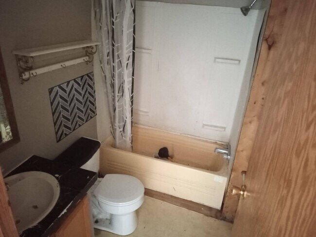 Foto del edificio - 2651 Windy Hill Rd