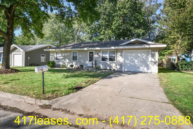 Building Photo - 201 S Meadowview Ave