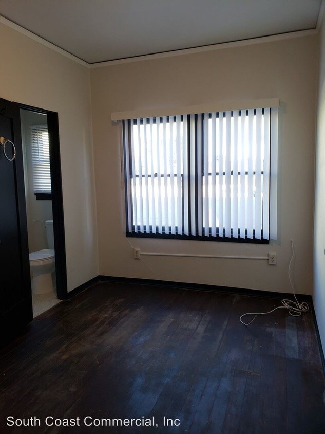Foto principal - 3791-3795 Park Blvd