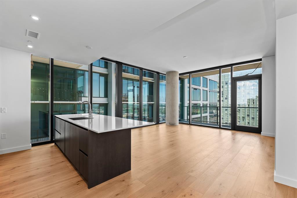 Foto principal - 610 Davis St