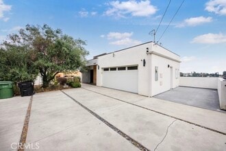 Building Photo - 4240 Barrett Rd