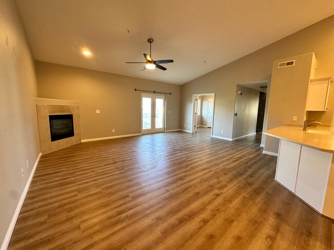 Building Photo - 4985 Kiska Ln