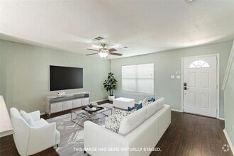 Building Photo - 10923 Menchaca Rd