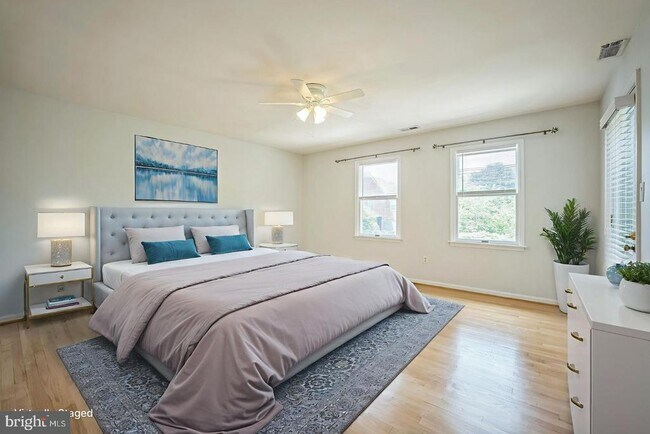 Foto del edificio - 7330 Lewinsville Park Ct