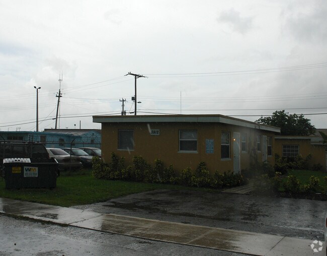 Foto del edificio - 5912 Mayo St
