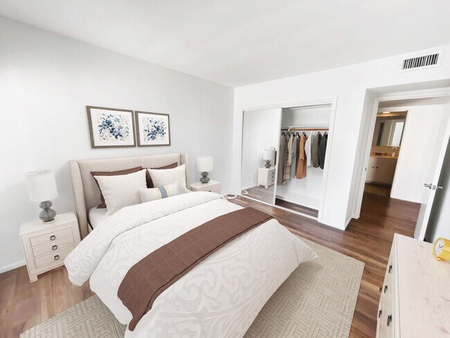 Building Photo - 2 weeks free...Move in Special! Spacious 3...