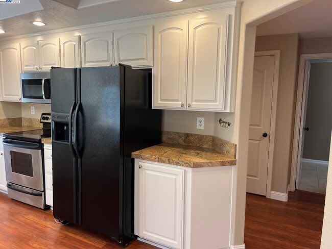 Building Photo - 4173 Garibaldi Pl