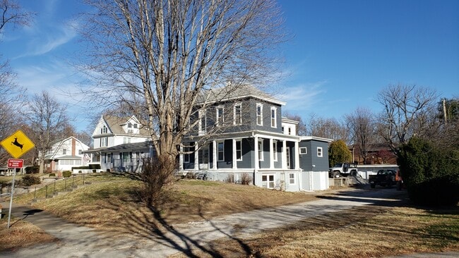 Foto del edificio - 2321 Ashland Ave