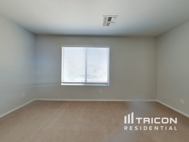 Foto del edificio - 12927 W Port Royale Ln