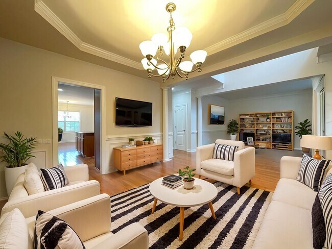 Foto del edificio - Lovely 5 Bedroom 4 Bathroom Single Family ...
