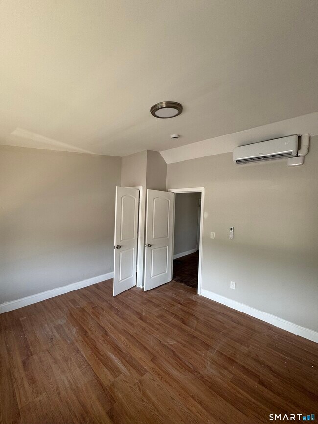 Building Photo - 1012 Dixwell Ave