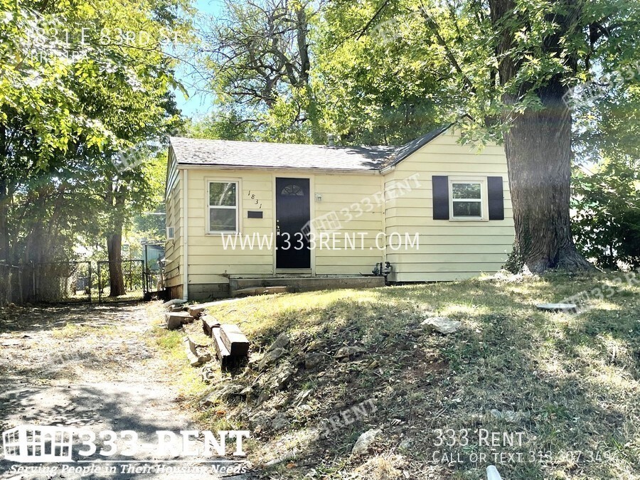 Primary Photo - This homey two bedroom house is ready for ...