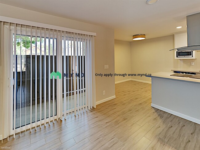 Foto del edificio - 2522-2524 T St