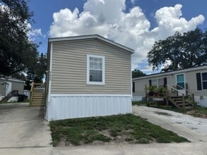 Building Photo - 9426 Polak Dr