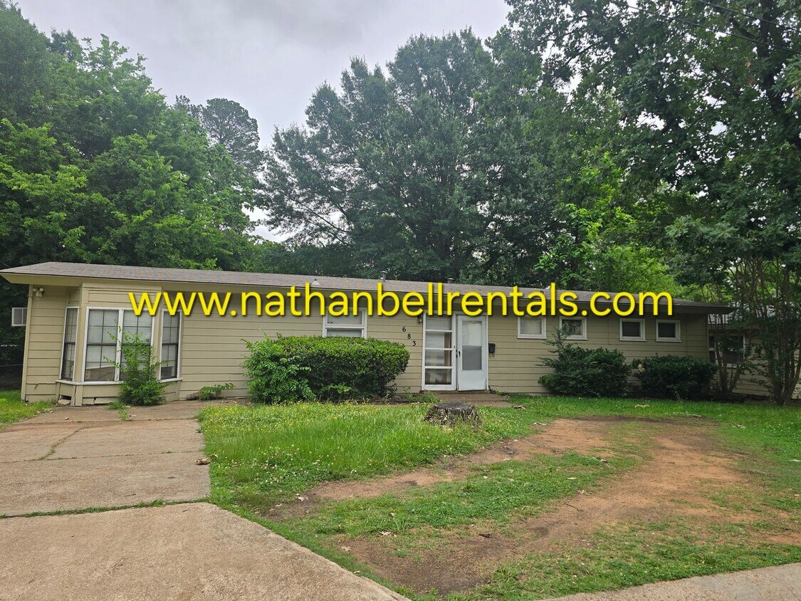 Foto del edificio - 683 25th St SE