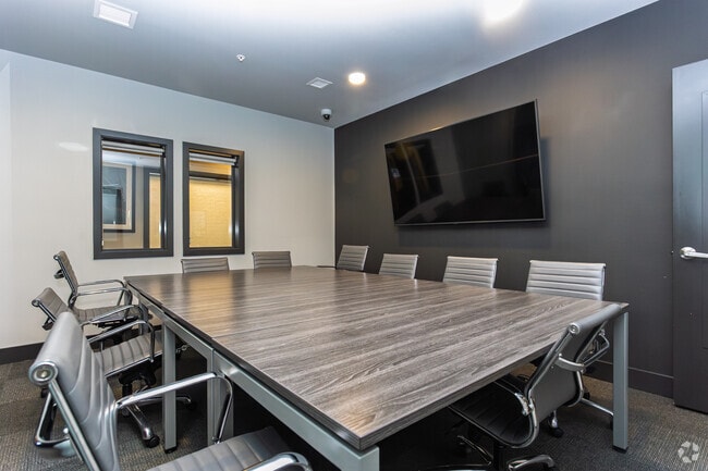 Meeting Room - Waterview Crossing Apartments