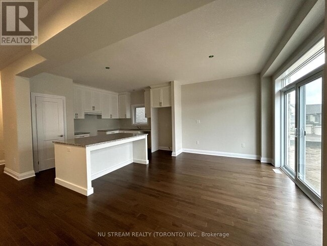Building Photo - 732 Autumn Willow Dr