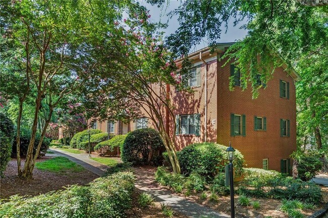 Foto del edificio - 430 Lindbergh Drive NE