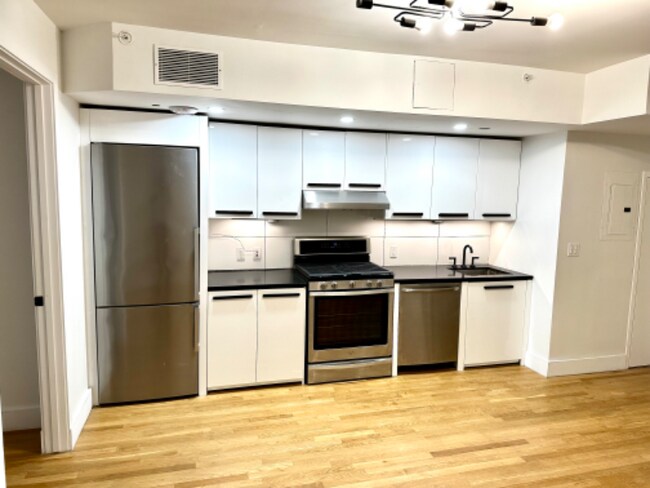 Foto del edificio - 33 Powers St