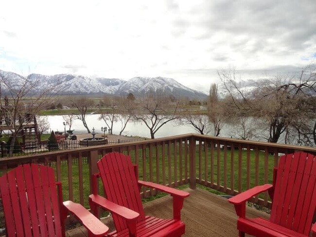 Foto del edificio - 228 Delgada Ln