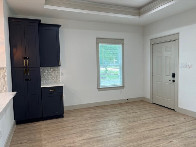 Building Photo - 19307 Sears Dr