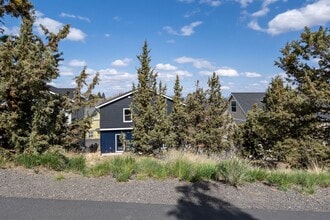 Building Photo - 1773 NE Lotus Dr
