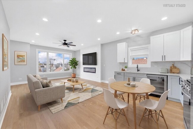 Foto del edificio - 4942 W Belden Ave