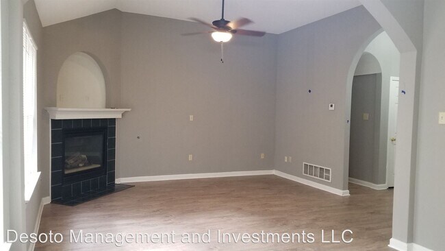 Building Photo - 4 br, 2 bath House - 5583 Blocker Street