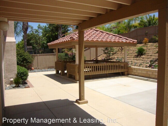 Building Photo - 4 br, 2.5 bath House - 1029 Via Vera Cruz