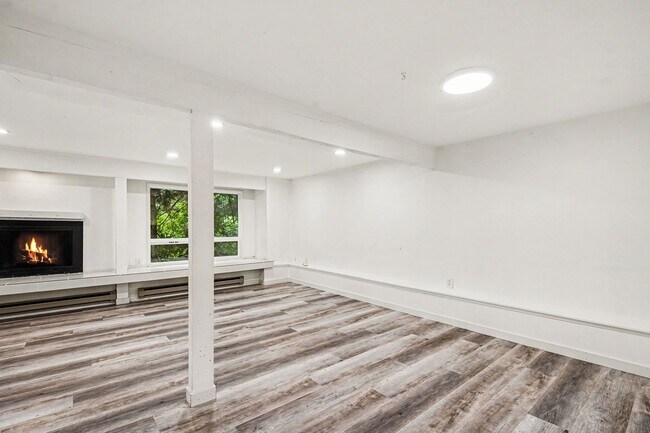 Foto del edificio - 7573 Old Redmond Rd