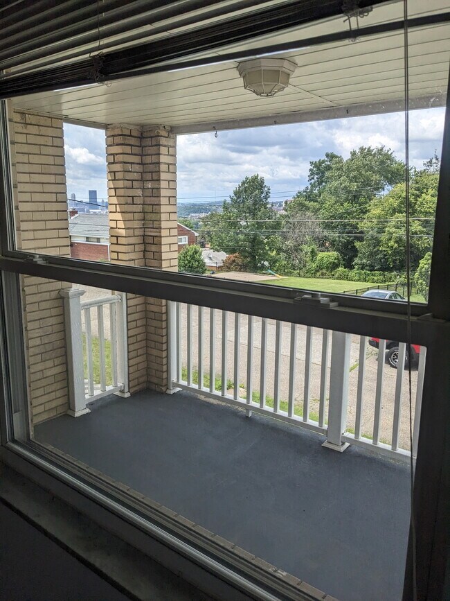 Top deck - 530 Montclair St