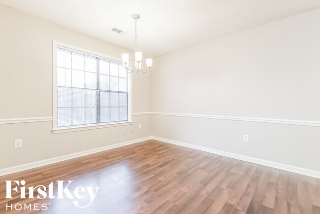 Foto del edificio - 6892 Snyder Rd