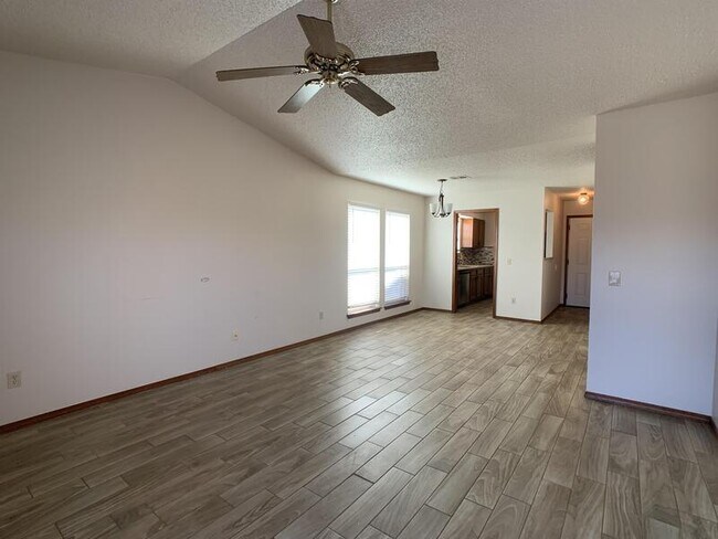 Building Photo - 10106 Shadowridge Dr