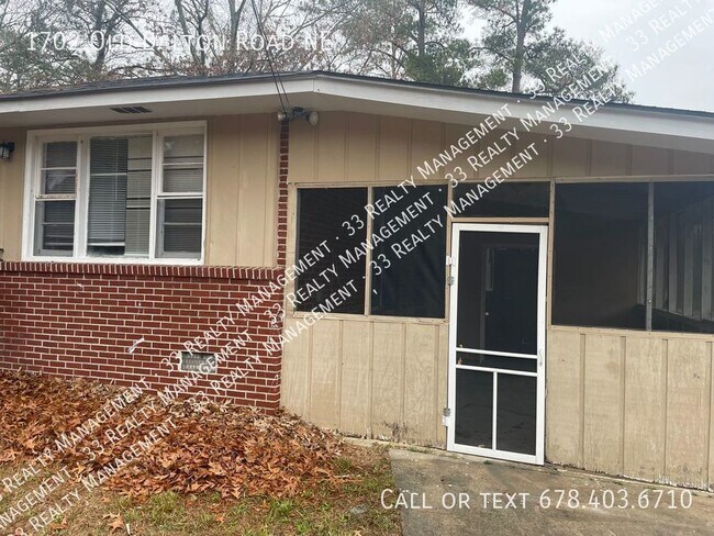 Building Photo - Spacious Brick RANCH style home in rural R...
