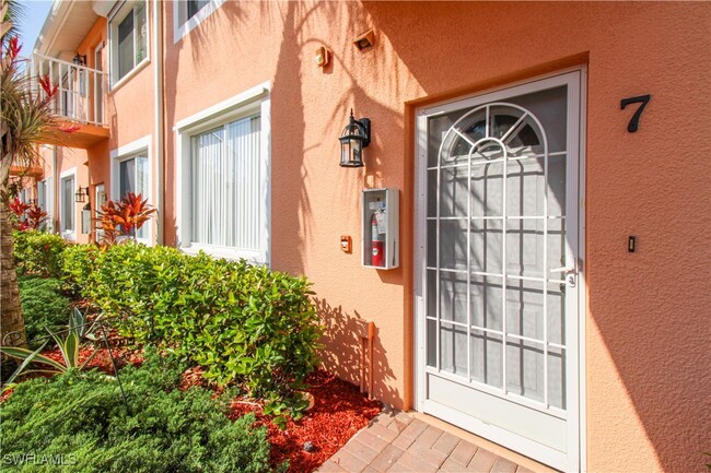Foto del edificio - 6810 Beach Resort Dr