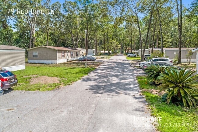 Foto del edificio - 79 Redbird Ln