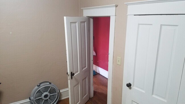 Foto del edificio - Willmar 2/1 Upper apt available.  Great lo...