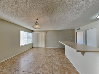 Building Photo - 10003 W Montecito Ave