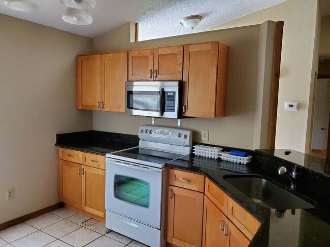 Building Photo - Affordable Pool Home