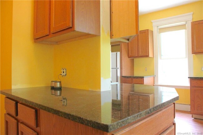 Foto del edificio - 158 Maple St