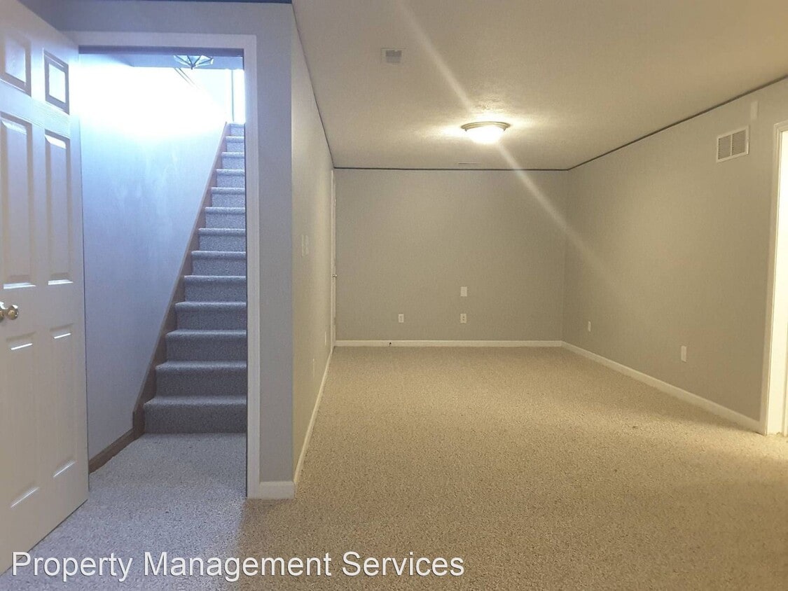 Primary Photo - 3 br, 2 bath House - 986 Spring Crossing Dr