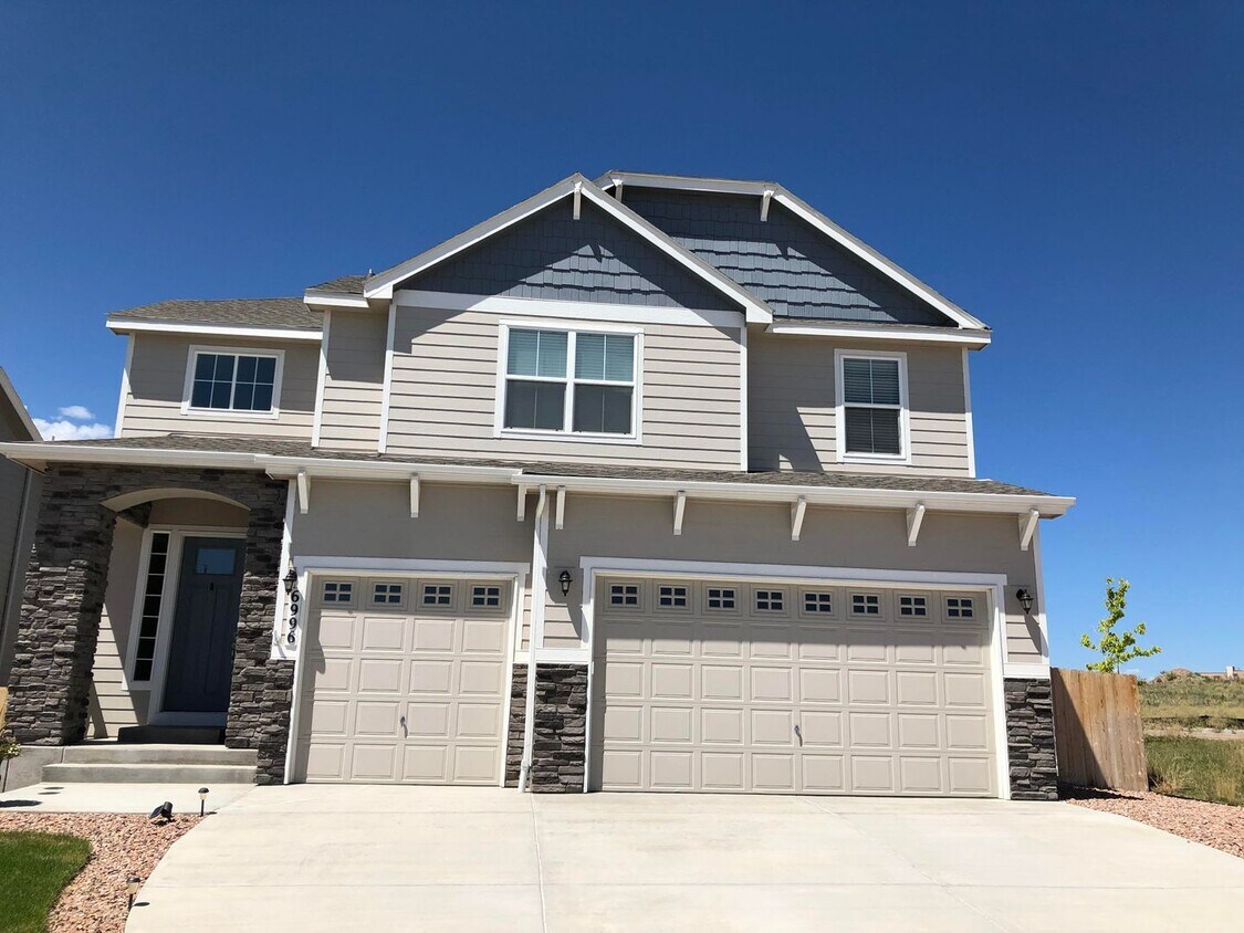Primary Photo - 6996 Tullamore Dr