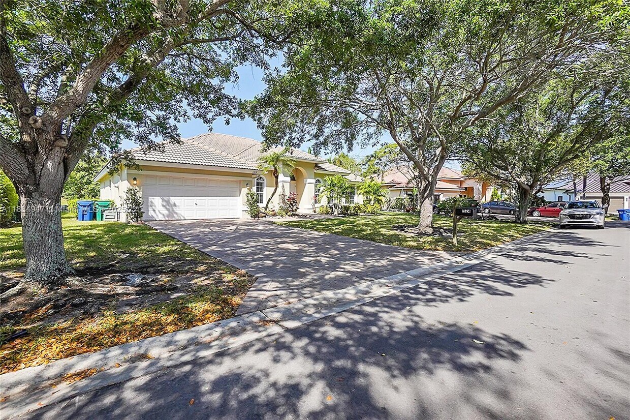 Primary Photo - 1574 NW 103rd Terrace