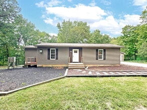 Building Photo - 40 Horsehead Rd