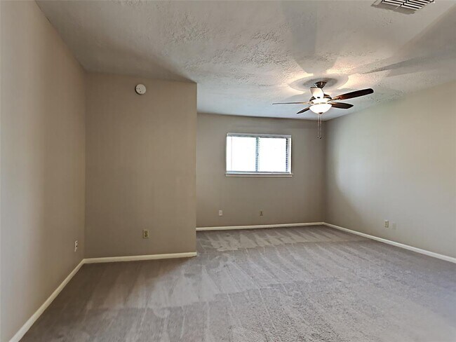 Foto del edificio - 207 Oakwood St
