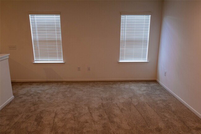 Foto del edificio - 14984 Rustic Moon Rd